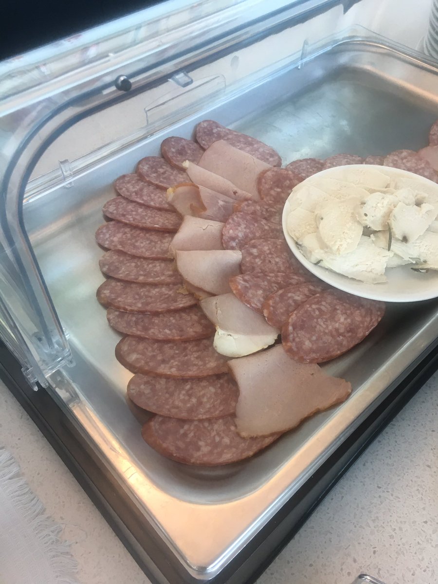 @marcbenezra <a href="/bpeters83/">Benjamin Peters 🎗️</a> <a href="/AviG123/">Avi Gelley</a> <a href="/DanielFeld2/">Daniel Feld</a> Kiev airport king David lounge. #yummy #Munich