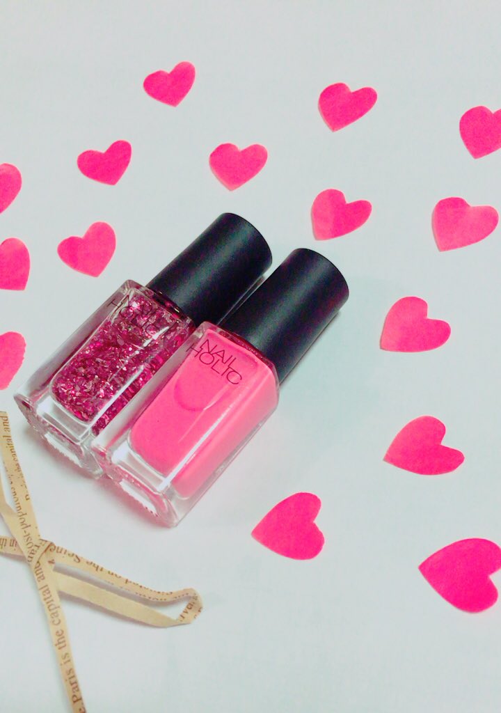 yupom_nail_oO's tweet photo. 新色NAIL HOLICのSP get〜🐰💗
#SP024 #PK813
めちゃめちゃ迷って024にしました！
ついでに春っぽくてPK813も購入!!☺️ https://t.co/xzzPUboiSS