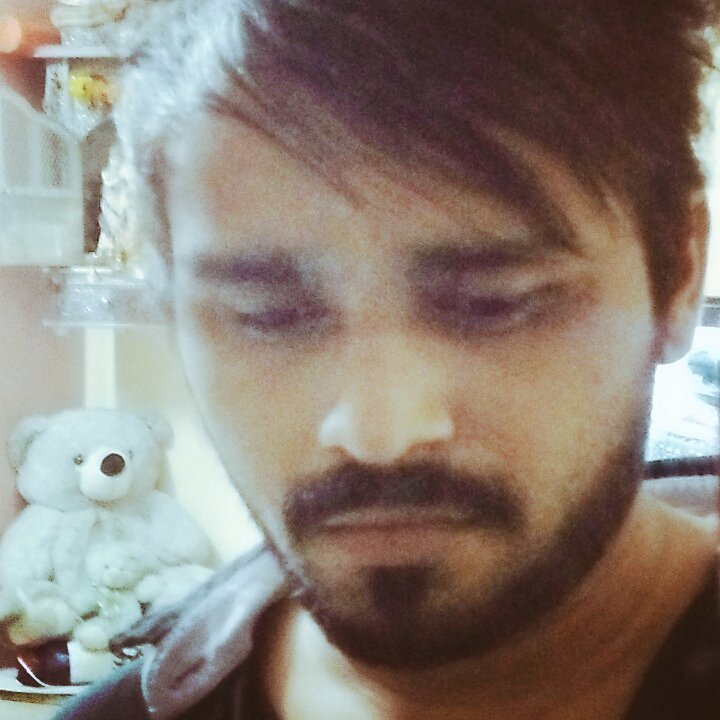 samvyas143's tweet photo. #NewProfilePic never change my dream !! junior Emranhashmi #samvyas https://t.co/Hiex2iDi50