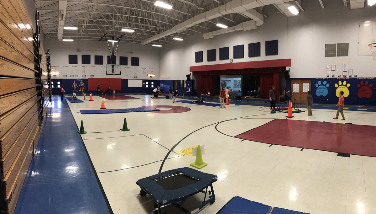 courtwrightmr's tweet photo. Future Olympians in action! @HD_Coachv @edudaye @FITinEDU https://t.co/uWuRCJIBtQ