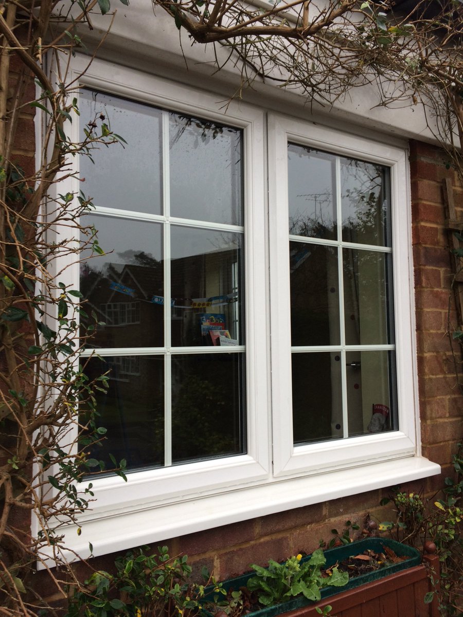 LJWindowCleaner's tweet image. Before and after window cleaning in Beacon Hill #Hindhead this morning. We clean the frames, sills and the glass. Call us on 01428 288973