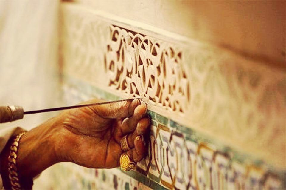 marocentusmanos's tweet photo. Marruecos, puro arte 🌞 
#marruecos #morocco #marruecosentusmanos #viajes #viajar #artesania #arte #belleza #colores https://t.co/2QXZj5mJhc
