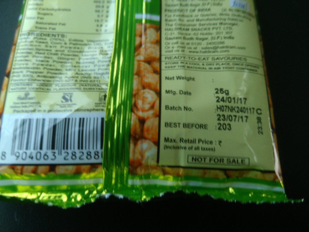 prashantmalaiy1's tweet photo. @sureshpprabhu in bhopal - delhi 12001shatabdi Catering service provide “SAMPLE PACK” of cookies &amp; "Not for sale" pack of “chatpata dal”HOW? https://t.co/yKqVcpWrbs