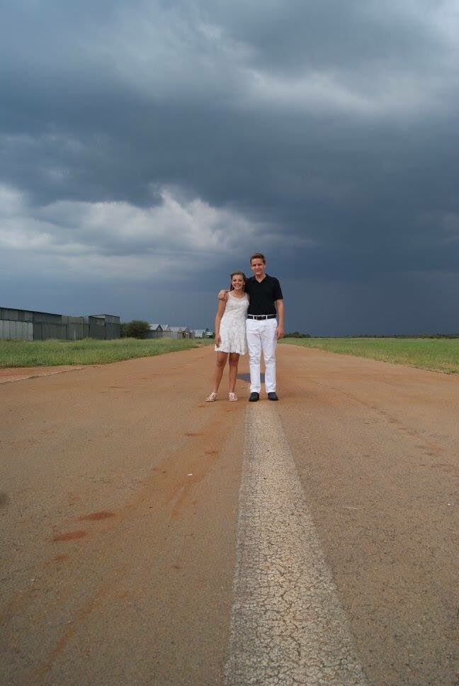 MarnePrinsloo's tweet photo. The weather is perfect for a valentines picture https://t.co/0CvVngCztV