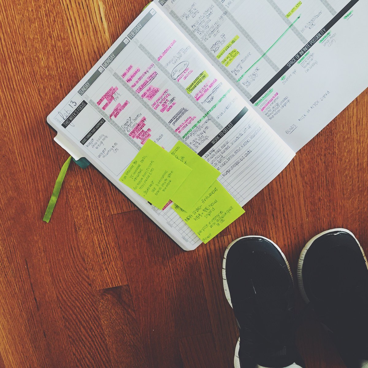 blendsocialmark's tweet photo. #Stressless tips for managing a mounting #todolist #workflowtips https://t.co/blXiLTZO3m https://t.co/EK1klvhqAC