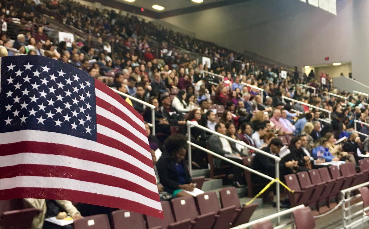 TheTiffanyCraig's tweet image. I applied to be a citizen in June 2016. Total cost nearly $700. We&apos;re all just an hour away from being #naturalized #khou11