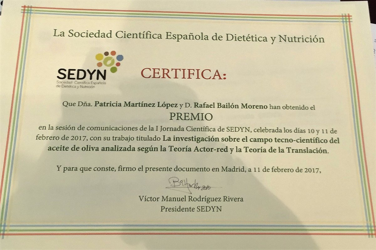 NutriPatri360's tweet photo. Inmesamente agradecida a @sedyn2015 en sus primeras jornadas #IJSEDYN por mi premio a la mejor comunicación. https://t.co/MN7GT9YumN