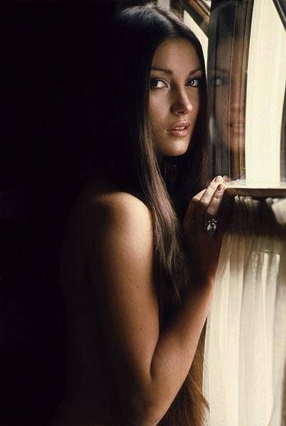 Happy birthday to Jane Seymour. Photo from 1972. 