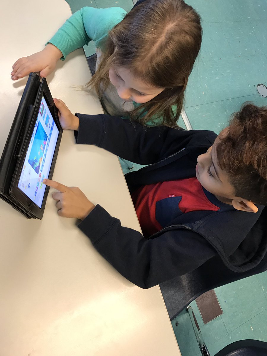 ms_deljuidice's tweet image. 2nd grade Ss using @ScratchJr to create stories about conflict resolution #CSforAll #PS48Pride #PS48Codesters #SEPjr @ScratchEdTeam