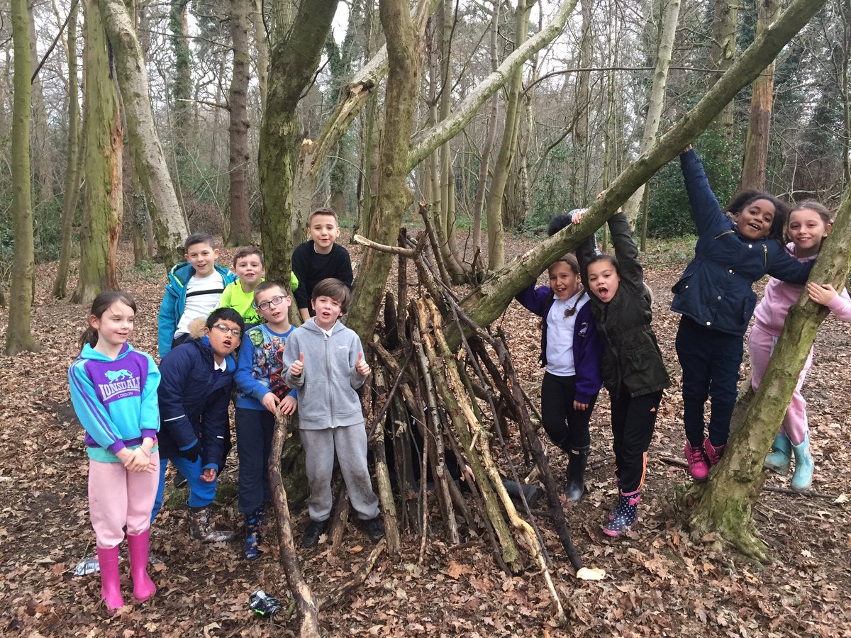 Haveley6s's tweet photo. Graduates of Forest Crew spring: 1 #greatoutdoors #forestcrew #greatfun https://t.co/naUKFEXq72