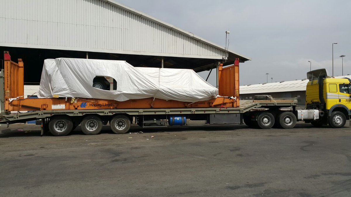 Dsl_est's tweet photo. Transportation of 4 x 40' Flat Rack of airport equipment Trepel Champ 70W from Jeddah seaport for Jeddah Airport by @Dsl_est https://t.co/Tms63K84WT