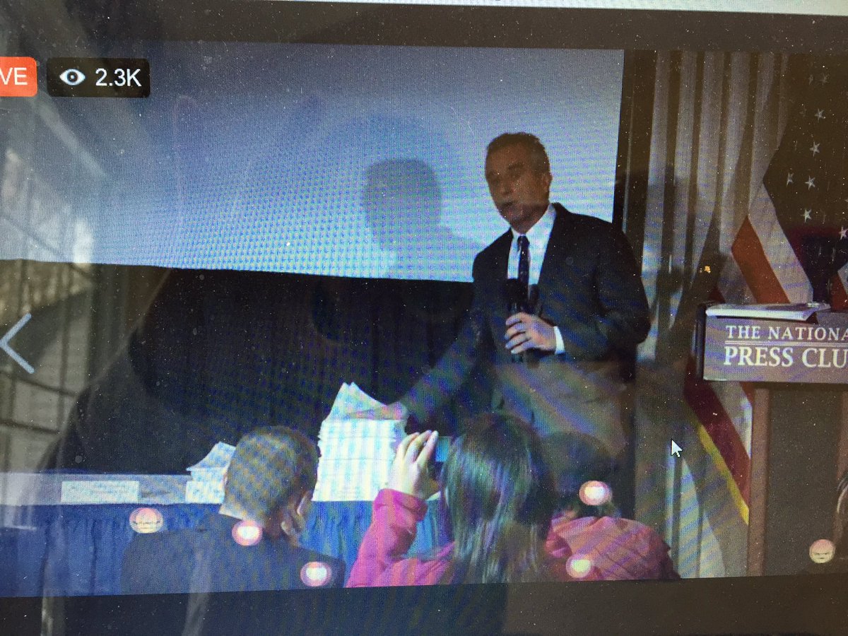 AgeofAutism's tweet photo. Press conf now - mercury is poison. https://t.co/3Ls4AI3Med