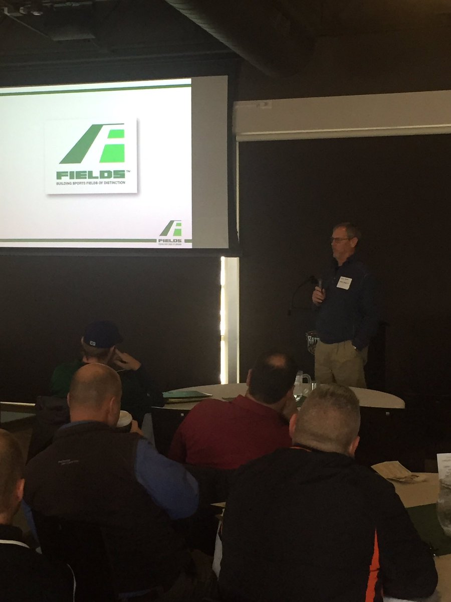 WisconsinSTMA's tweet photo. Brian Storm starting off the WSTMA Winter Conference. #rootzones https://t.co/Cy1TKZ1lUE