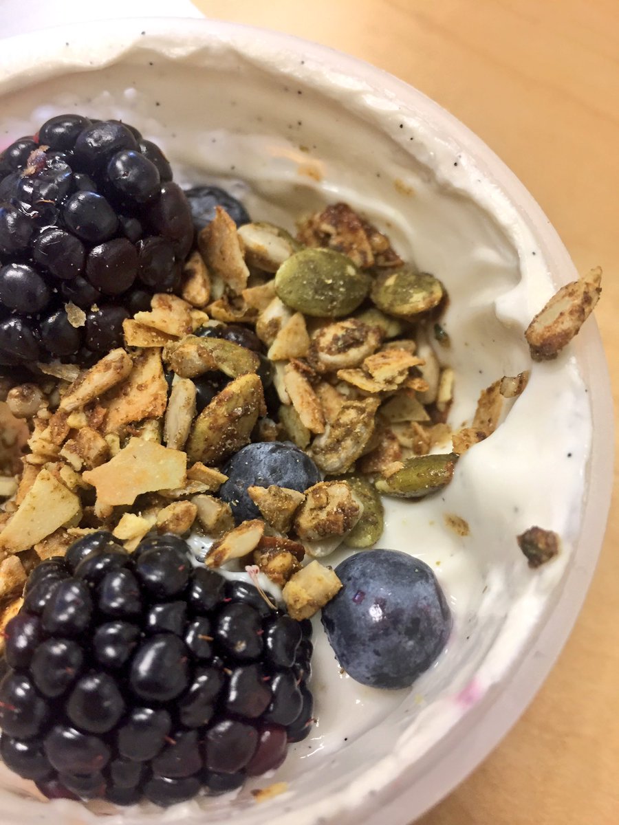 realgranolas's tweet image. going in for a refill #hemp #coconola 
.
.
#grainfree #glutenfree #organic #granola #madeinmaine