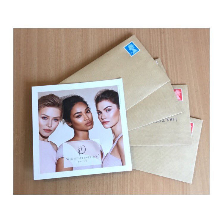 Leanneslashes's tweet photo. @hdbeautygroup patch tests sent 💌📮 #hdbrows #highdefinitionbrows #patchtests #brows https://t.co/4ZgYlGvrOp