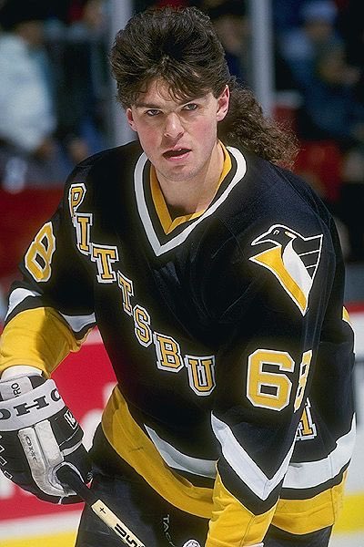 Happy 45th Birthday Jaromir Jagr. He is older than 56.7% (17 of 30) of NHL franchises. 