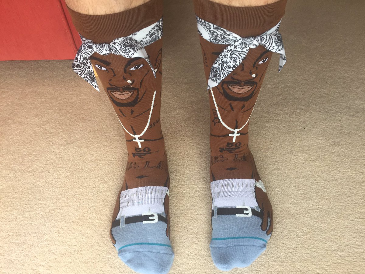 ojedge's tweet image. Asked my gf to buy me a 2-pack of socks and she came back with these wtf