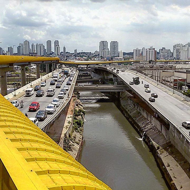 massao's tweet photo. Expresso Tiradentes sobre o Rio Tamanduateí #sampa #brt #onibus #transporteurbano #sptrans… https://t.co/S5Sj1u17Ad https://t.co/wjk11dmAHt