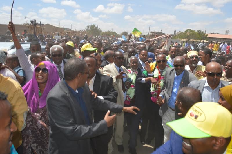 Ladhka's tweet photo. #Viva #Somaliland @kulmiye_party Chairman @musebiihi deeply received & hail 2 Houses #UAEBase vote & rejected #Wadanni reaction https://t.co/PIQbvVzxRS