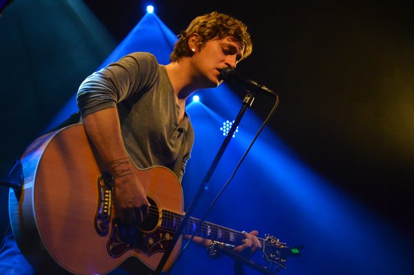 Happy birthday to Rob Thomas  