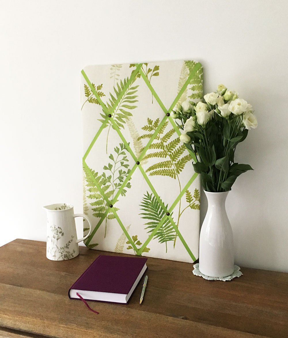 Pinboardmakr's tweet photo. This new fabric will bring a Spring feeling to any room, even when it's raining! https://t.co/BVI0MyaiP2
#Spring #handmade https://t.co/CHdTYzwY3y