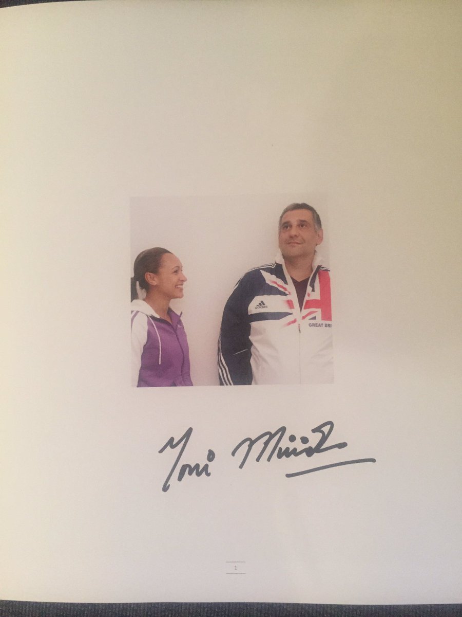 nataliebarnard1's tweet image. Got home to this awesome prize today a signed copy of Road to Rio by Toni Minichiello!! Thank you @FSNmagazine 😊