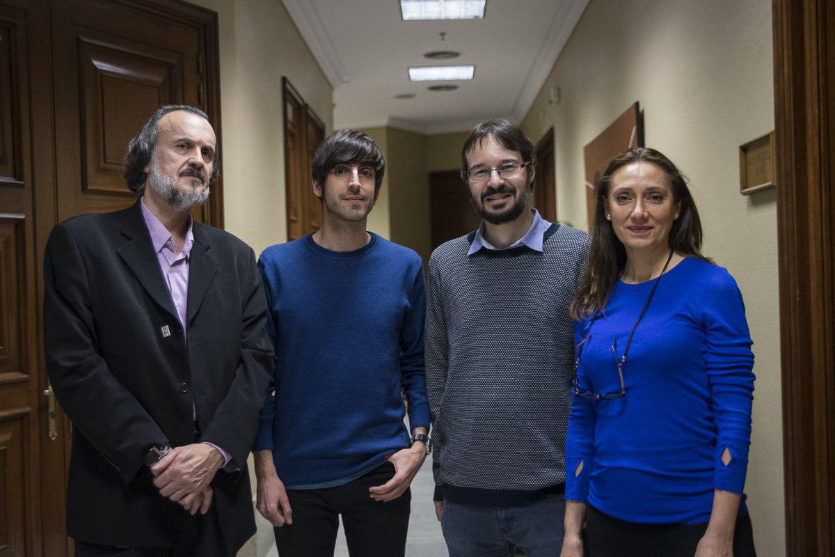 Podemos Congreso tweet media