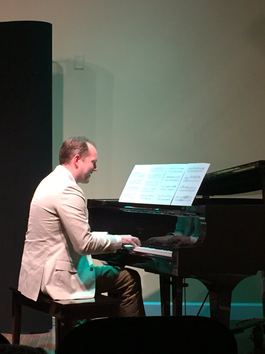 BobbieHayseMI's tweet photo. Third @OwensboroSympho conductor finalist Bruce Kiesling. He will conduct the OSO's Russian Romance concert Saturday @RiverParkCtr https://t.co/1Iq3YZsz8o
