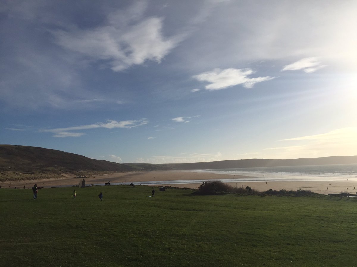 sentfromdevon's tweet photo. RT @WoolacombeTIC: #Woolacombe and it's lovely #beaches this afternoon #NorthDevon #Devon #halfterm https://t.co/r3VlAURMHH