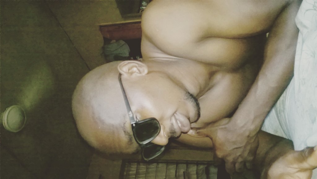 oledhere tweet picture