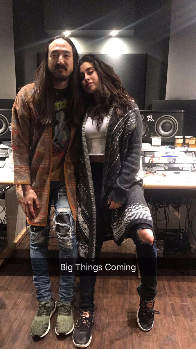 steveaoki's tweet image. 🔥🔥🔥 @LaurenJauregui