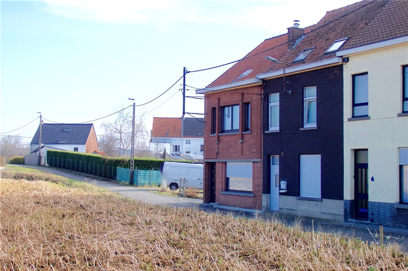TOPPER!! INSTAPKLARE woning met GARAGE en oprit! - 205.000? - Auguste Delfossestraat 2, 9600  immobeguin.be/nl/component/p…