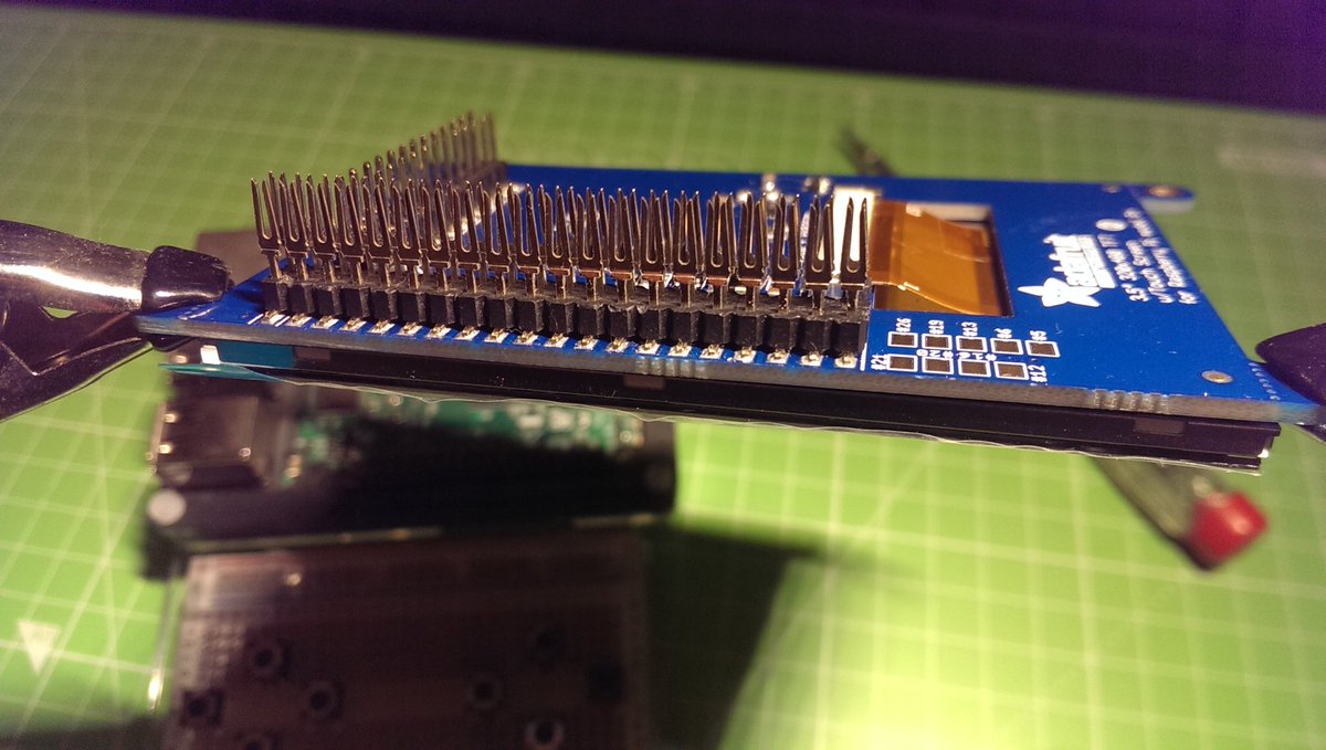 JoolsTurrall's tweet photo. In a quest to reduce the profile, I set about shortening headers on an @adafruit #pitft screen and found these bad boys! https://t.co/hBUz4y9mzm