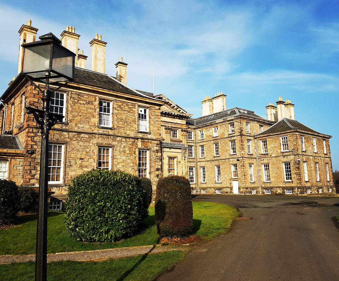 #DalkeithPalace was looking absolutely beautiful in the sun today! Read their #helpingithappen story here - helpingithappen.co.uk/case-study-50