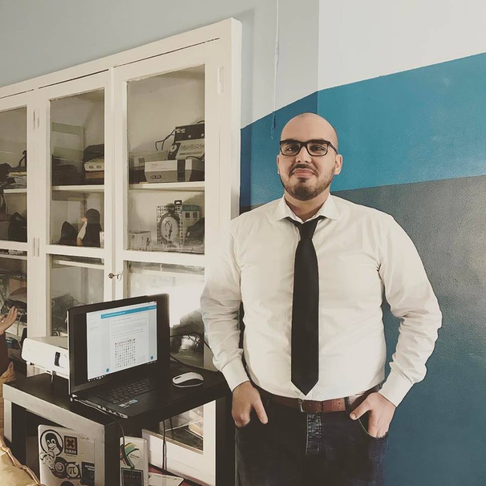 GDGRabat's tweet photo. Meet Achraf Lamasu your machine learning mentor for tonight's codelab !
#GDGRabat #machinelearning #tensorflow https://t.co/9dThuqHeDk