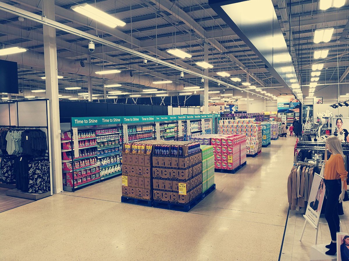 Strong trading on time to shine cleaning event at Slough <a href="/jlingard1989/">James Lingard</a> <a href="/lyons_rob/">Rob Lyons</a>