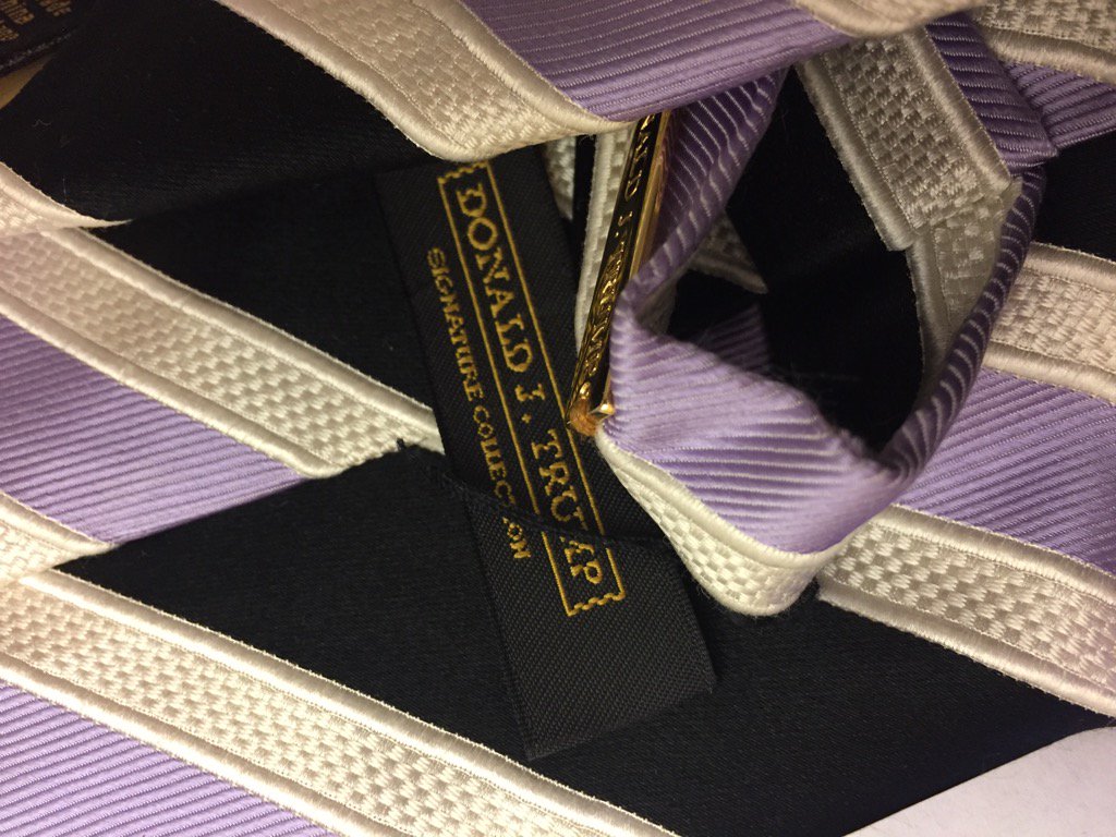 Timsthornton's tweet photo. Found a bargain tie the other day. #cheapties https://t.co/MUDMrzYxce