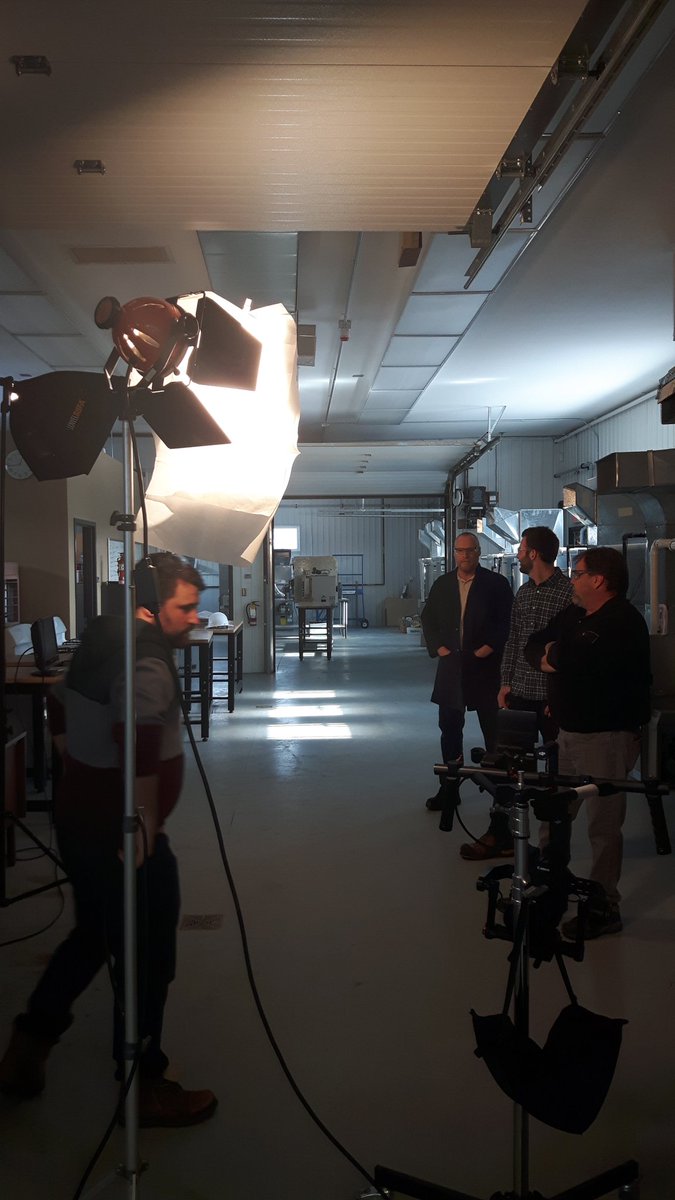 Global_Cambrian's tweet photo. Last #HVAC shoot! Highlighting some of our outstanding faculty! #programvideos. https://t.co/Nr24JrUZja