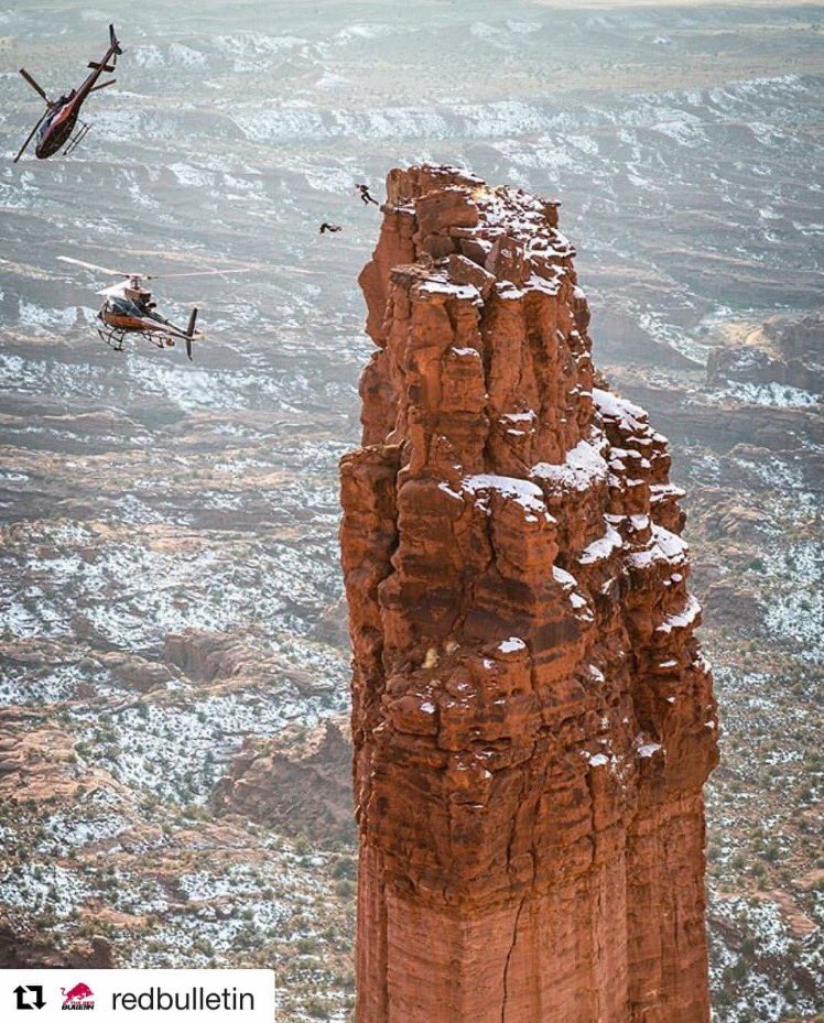 Valerotti's tweet photo. Work flashback. Moab, Utah. Thanks @RedBulletinUSA @Audi_Online @Garmin @jondevore @Miles_Daisher 📷 @CPondella #AaronFitzGerald @schrunk https://t.co/Qgk8a4rqho