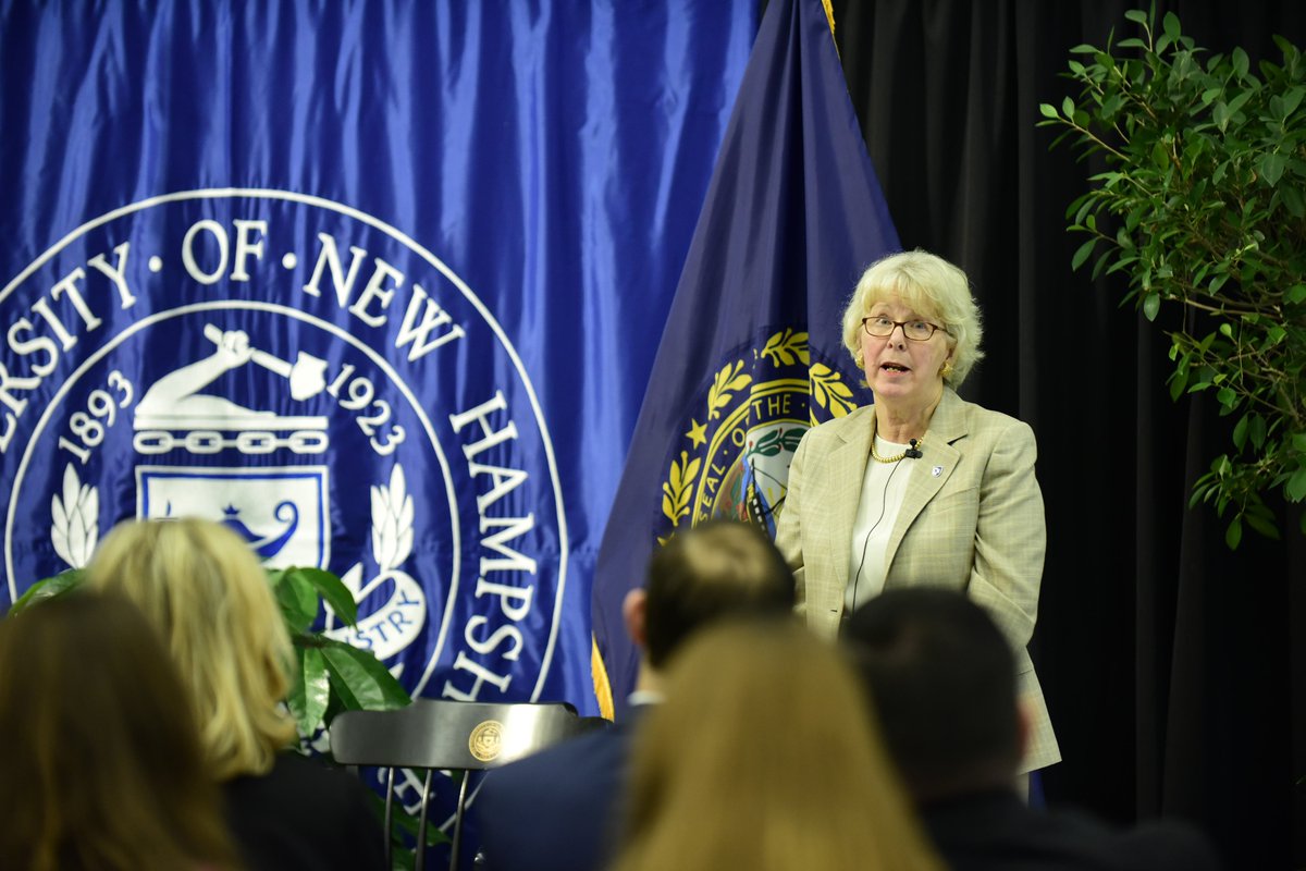 UofNH's tweet photo. Provost @NancyMTargett answers a question from a student about future renovations at PCAC. #UNHForum https://t.co/xNBBdZTWsZ