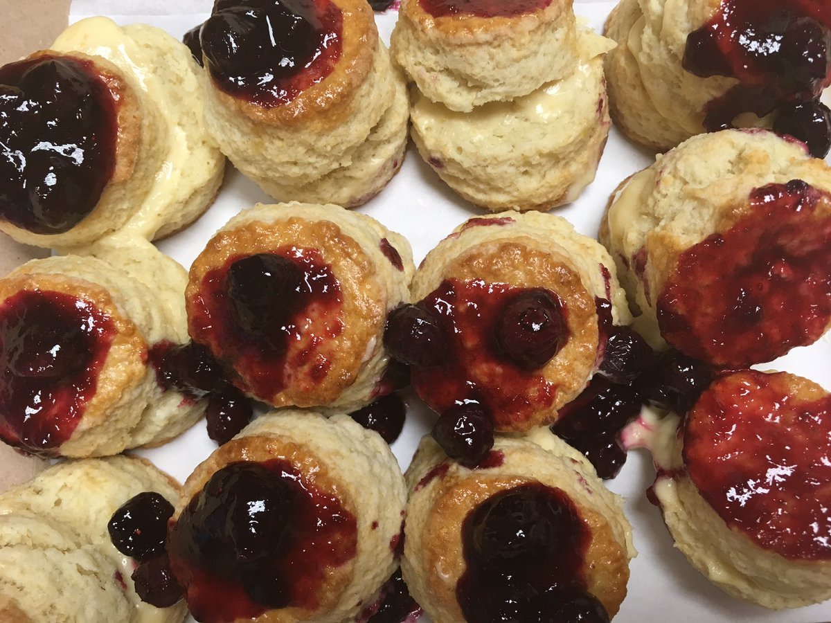 RedCrossPhilly's tweet photo. Breaking bread with Birdie's Biscuits! Welcome with our #RedBall2017 family! https://t.co/bGBZkzPhpG