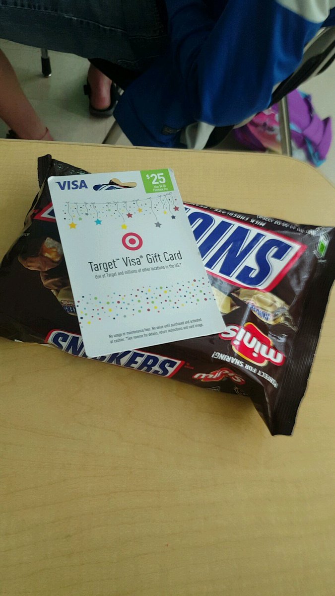 FindingDECA's tweet image. winner today gets these special prizes, don't give up!🐳