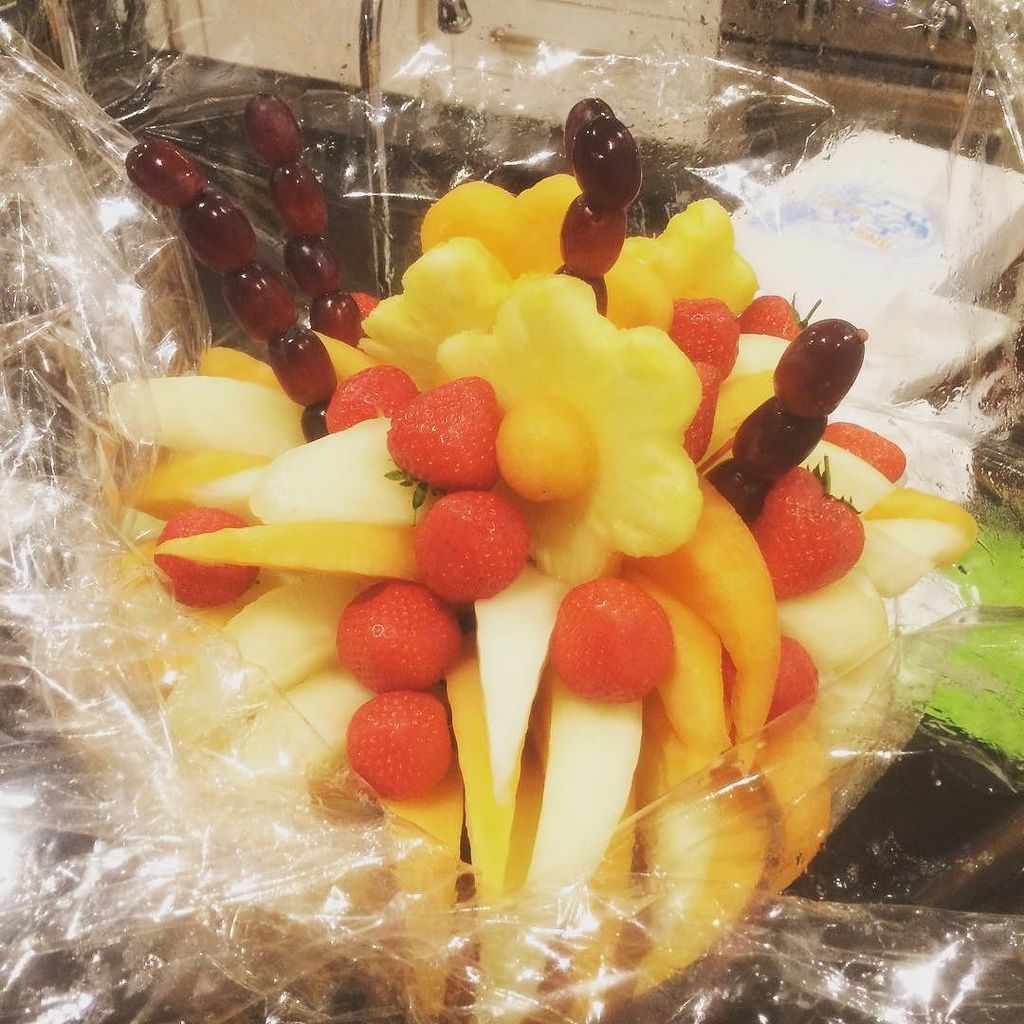 LordLeonG's tweet photo. You know you got people around you who understand what you're about when they send fruit b… https://t.co/mTDSEXOVvo https://t.co/u05TdRNJhQ