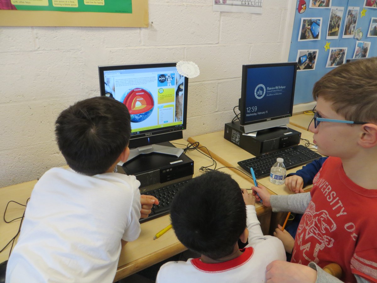 sgrayPOB's tweet photo. 4th Graders exploring the possibilities of tomorrow's discoveries in Self Organized Learning Environments #obelem #solecentral #edtech https://t.co/PLFV47nIBp