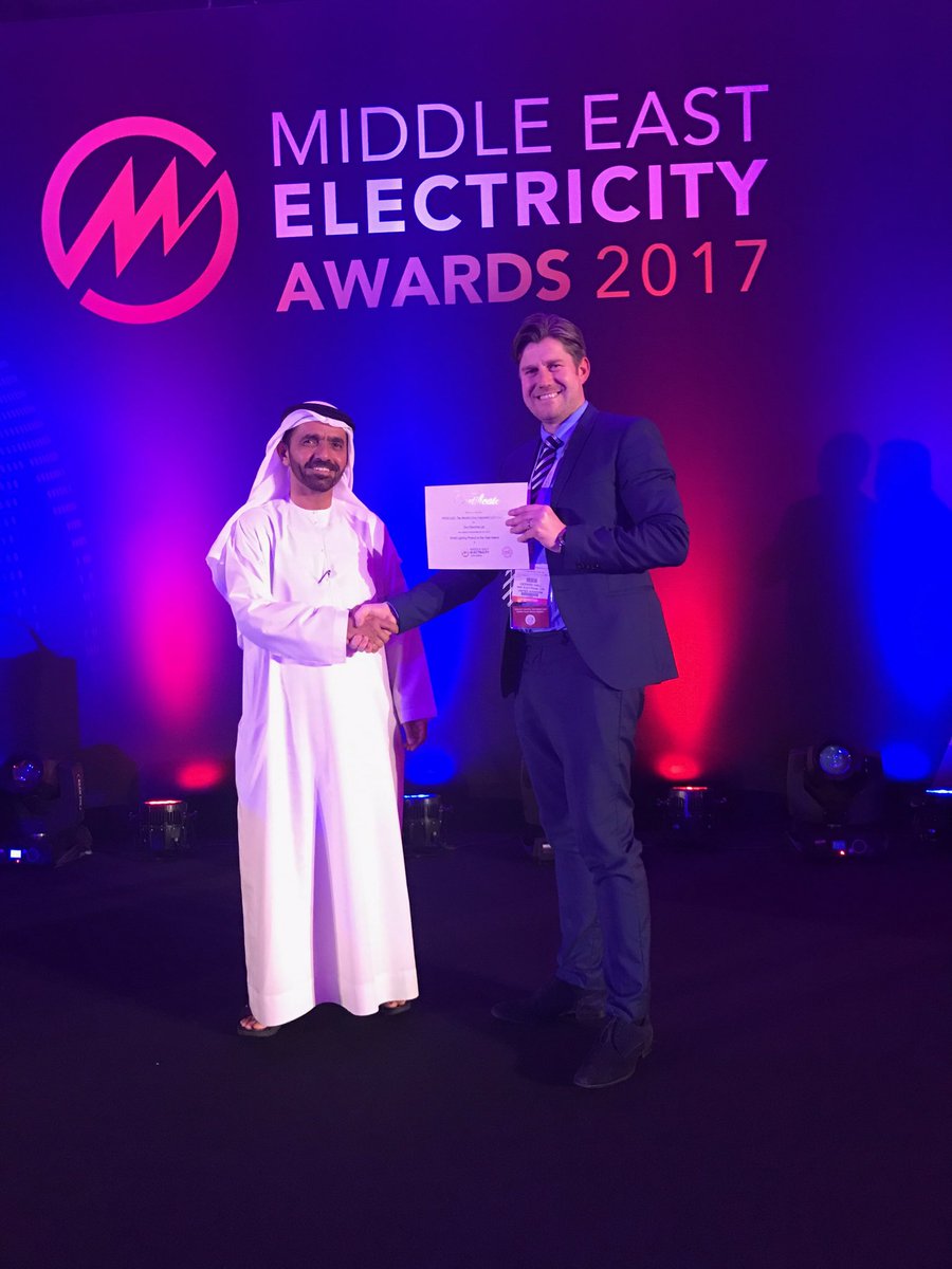 OneElectrical's tweet photo. @PEND_LED Highly Commended Smart Lighting Product of the Year. Thank you @meelectricity #MEE2017 https://t.co/vYA7idynHa