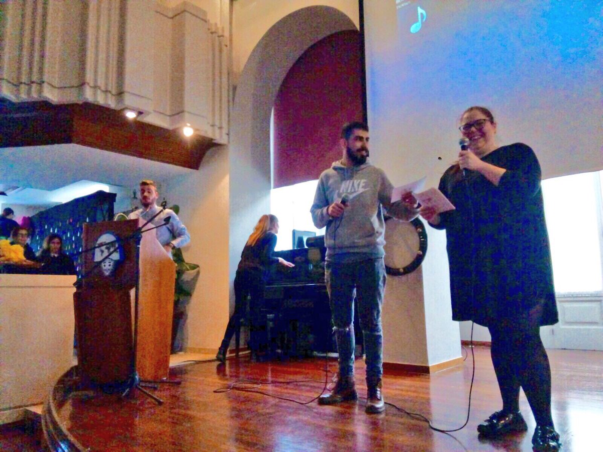 CarlosOrozaCIFP's tweet photo. Estamos de ensaio para o evento de #protocolo de #CSGUIAS e #CSALOX no #Casino de #Pontevedra #aprenderfacendo https://t.co/cjDqqDRyVx