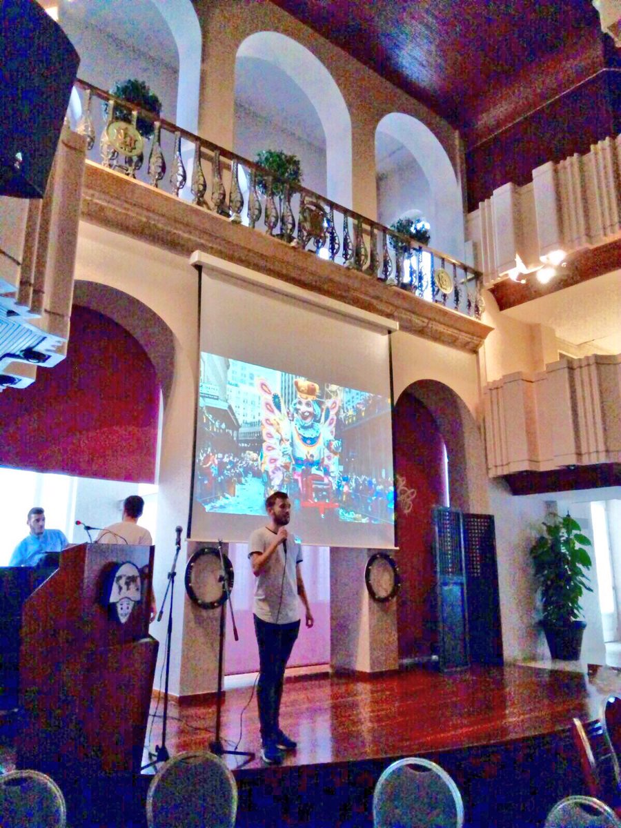 CarlosOrozaCIFP's tweet photo. Estamos de ensaio para o evento de #protocolo de #CSGUIAS e #CSALOX no #Casino de #Pontevedra #aprenderfacendo https://t.co/cjDqqDRyVx