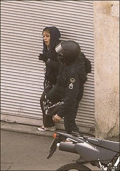 blindsun_'s tweet photo. يادمه چقدر #بسيجي_لخت  كردم. براى آشتى با اونايى كه باهام قهرند آماده نيستم!! 
عضو انجمن بسيجيانِ كولبرِ بهايىِ اهواز https://t.co/oTrsLbQMgl