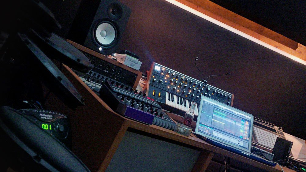 Mano Meter tweet media