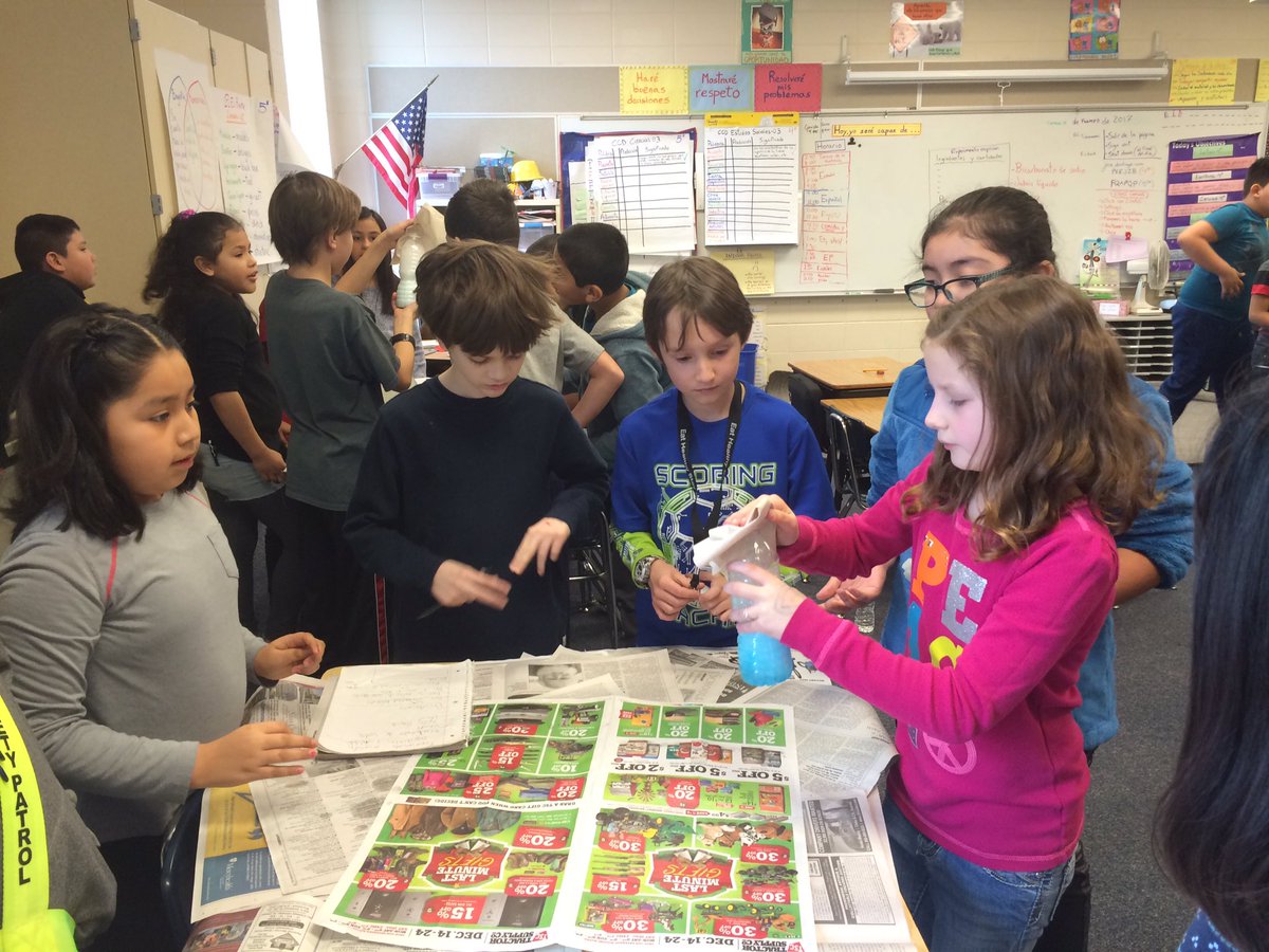 SraRaa1's tweet photo. Creando, experimentando y aprendiendo con volcanes #ciencias #wcusd200 https://t.co/Svx1QAMZcL